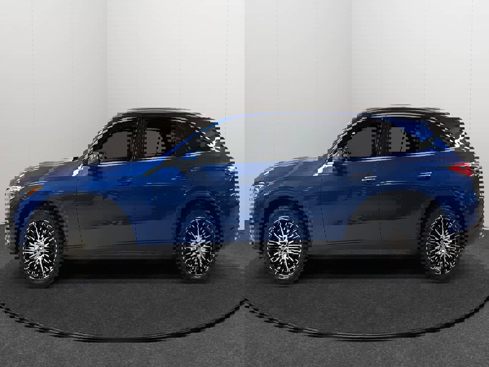 New 2026 Mercedes-Benz GLC 300 4MATIC image 3