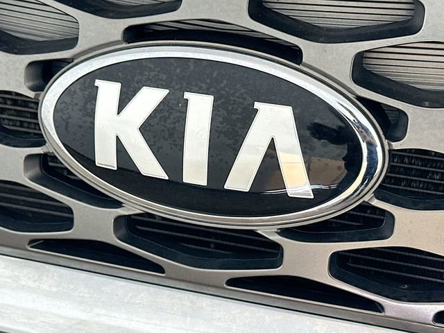 Used 2020 Kia Telluride LX image 25