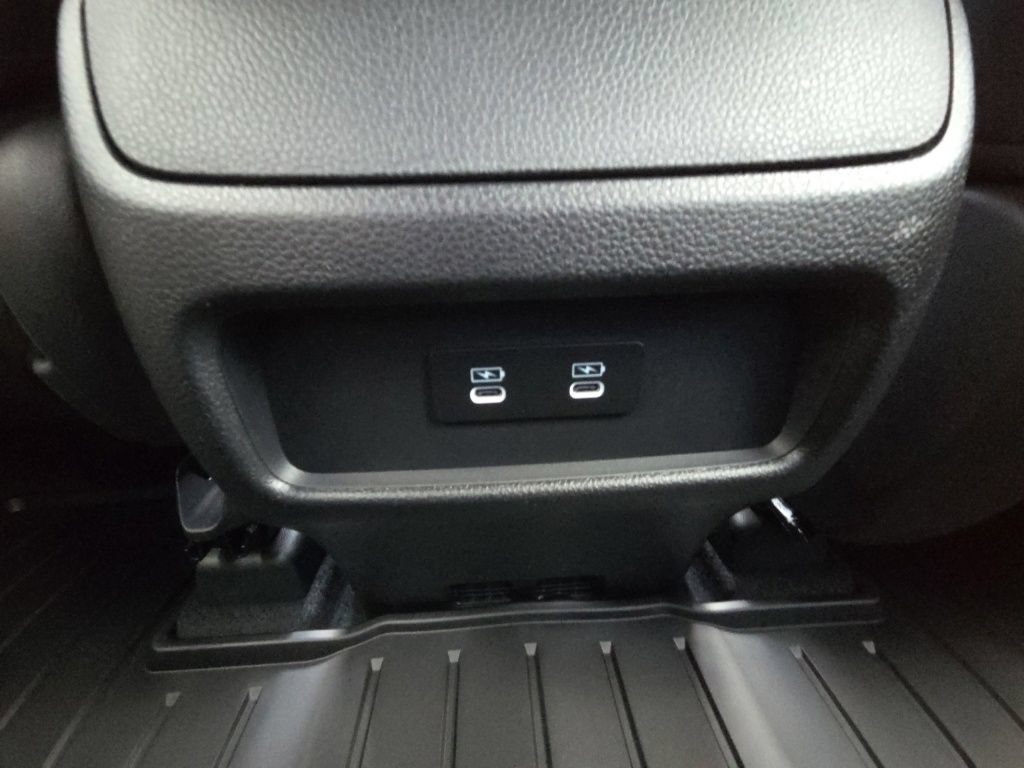 New 2026 Honda Pilot Sport image 18