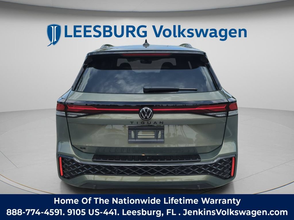 New 2026 Volkswagen Tiguan SE R-Line FWD image 7