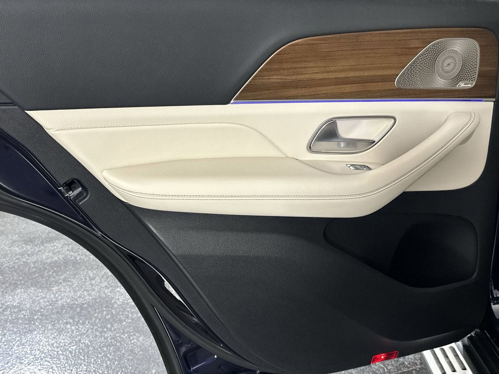 Used 2021 Mercedes-Benz GLE 350 w/ Premium Package image 34