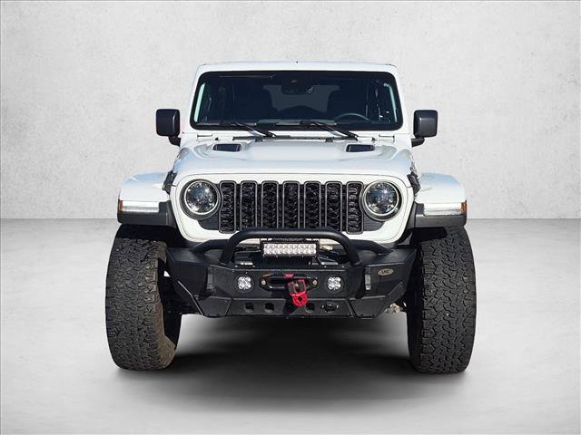 Used 2024 Jeep Wrangler Unlimited Rubicon AWD/4WD image 2