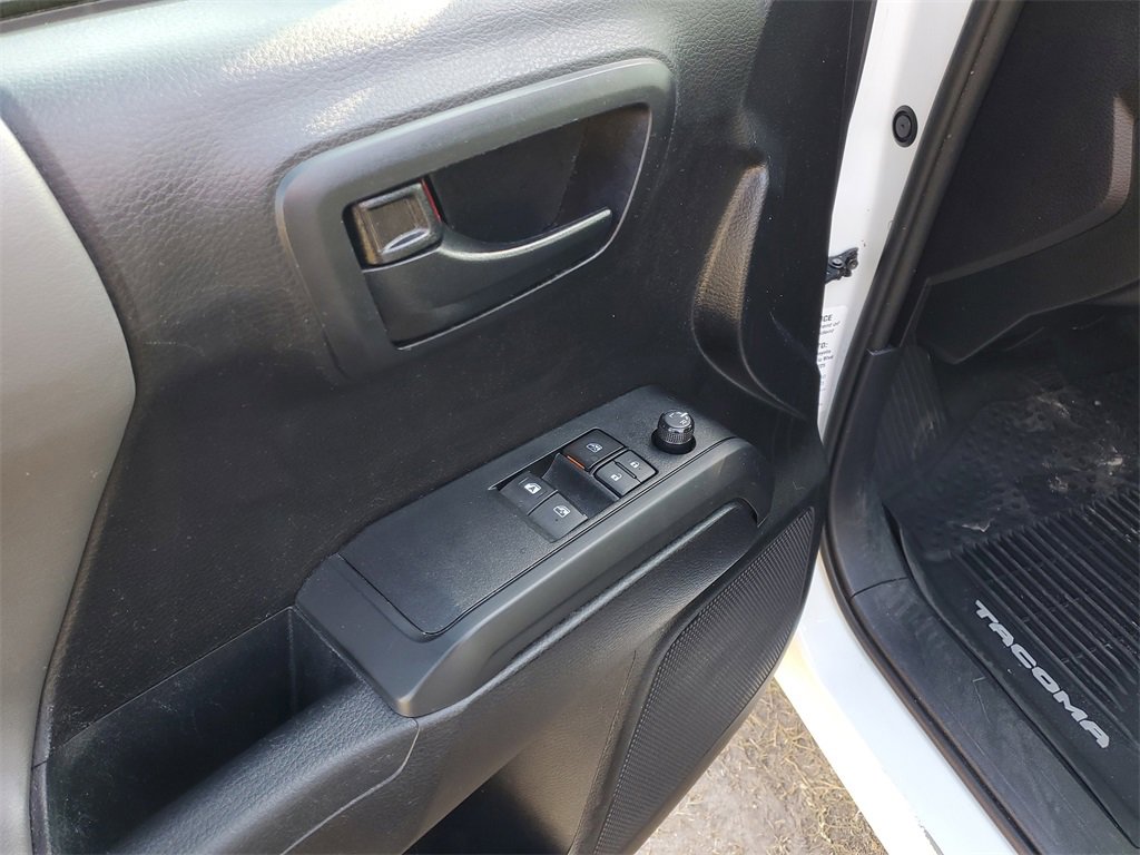 Used 2019 Toyota Tacoma SR5 image 10