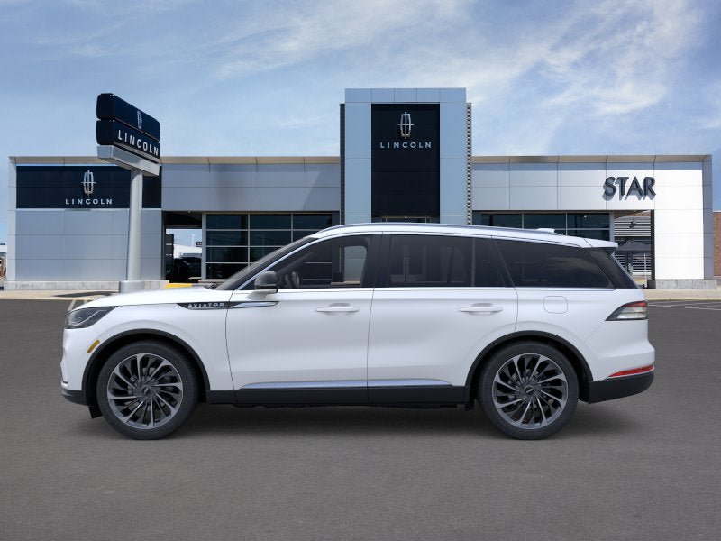 New 2026 Lincoln Aviator Reserve w/ Luxury Package AWD/4WD image 3