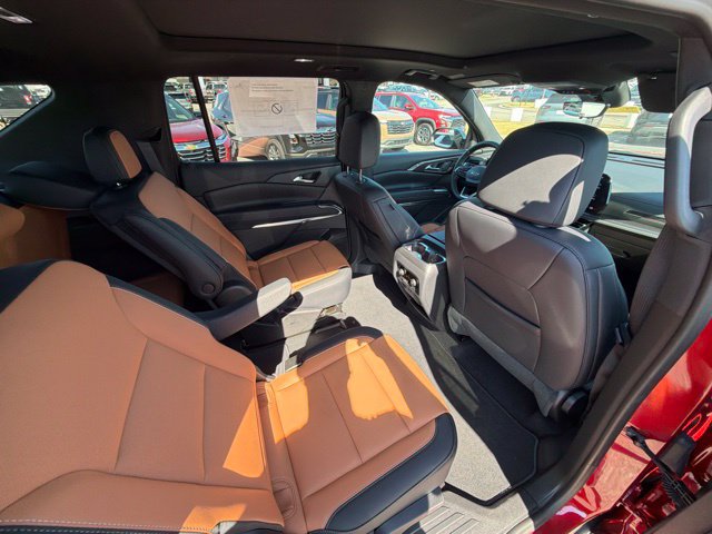 New 2027 Chevrolet Traverse Z71 w/ Driver Confidence Package AWD/4WD image 38