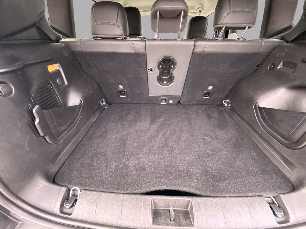 Used 2020 Jeep Renegade Limited AWD/4WD image 9