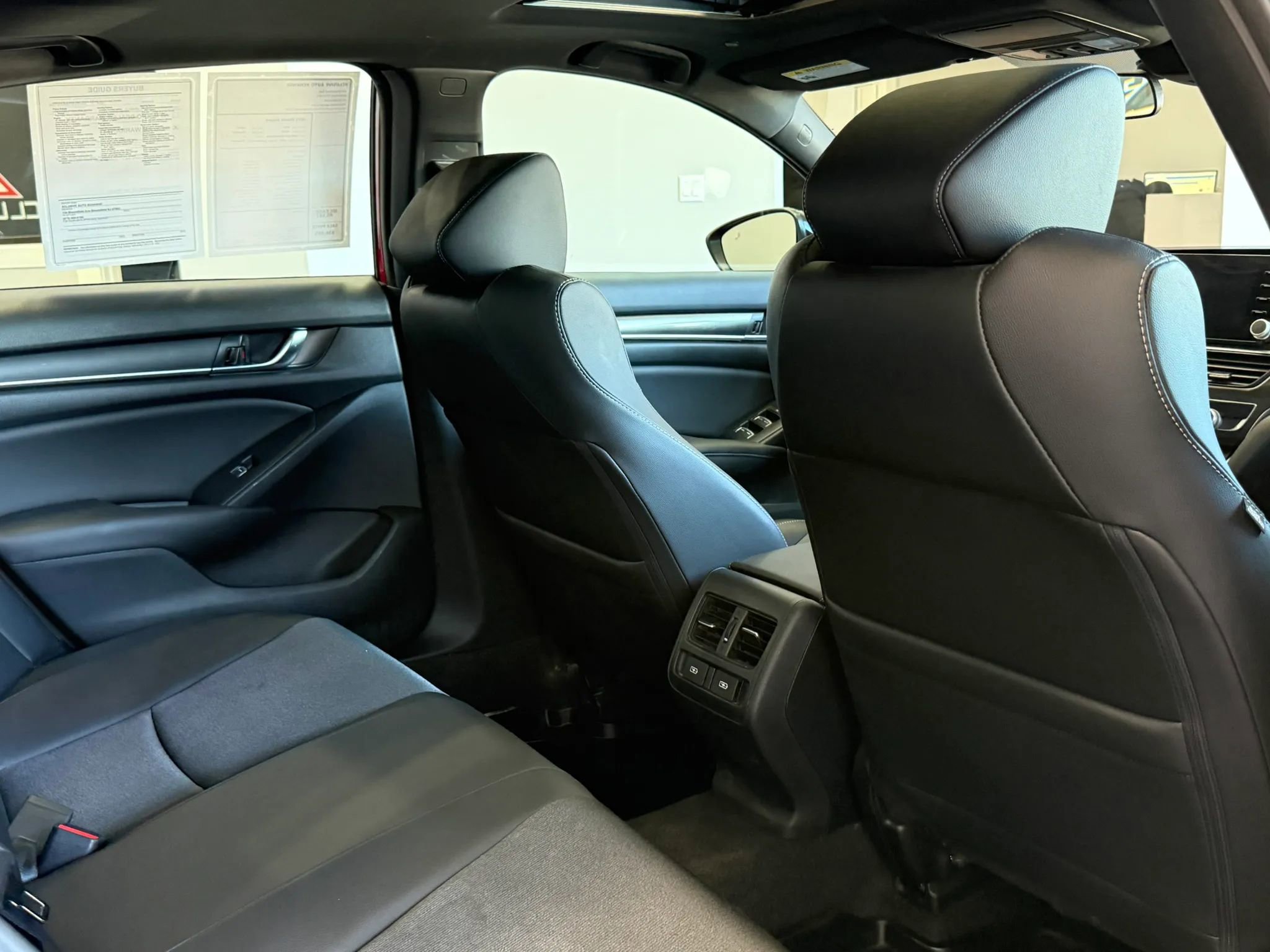 Used 2021 Honda Accord Sport image 27