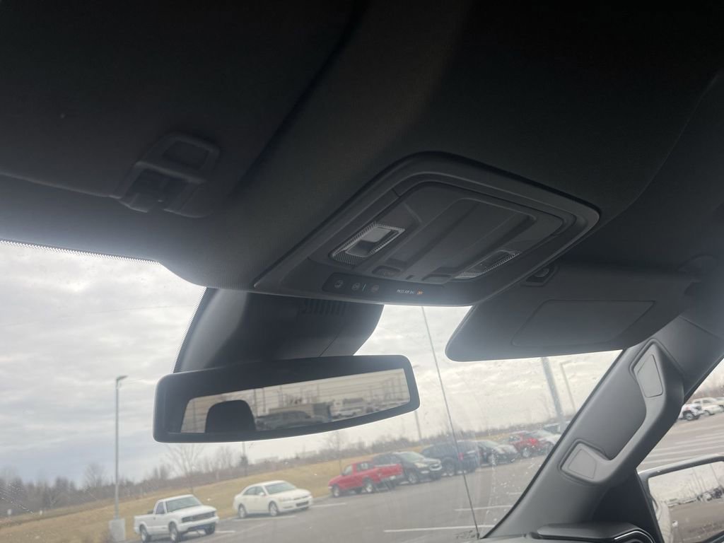 Used 2025 GMC Sierra 1500 SLT image 31