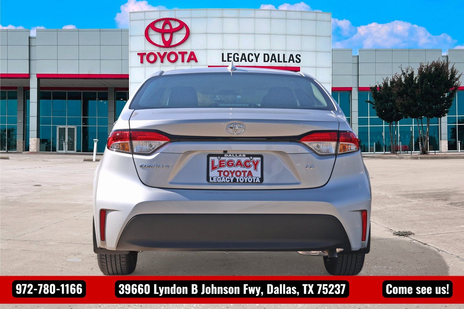 Used 2024 Toyota Corolla LE image 7