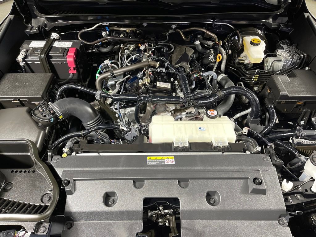 Certified 2025 Toyota Tacoma TRD Off-Road image 9