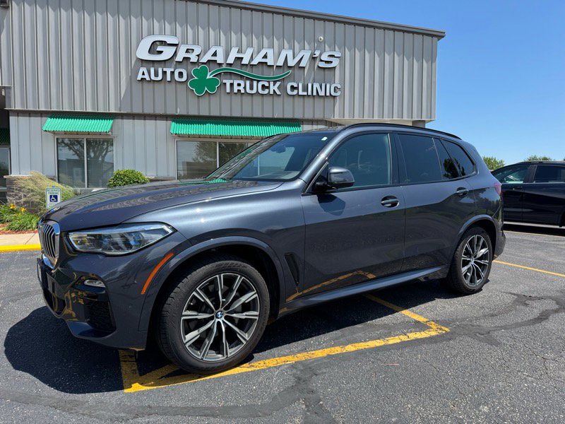 Used 2020 BMW X5 xDrive40i w/ M Sport Package image 2