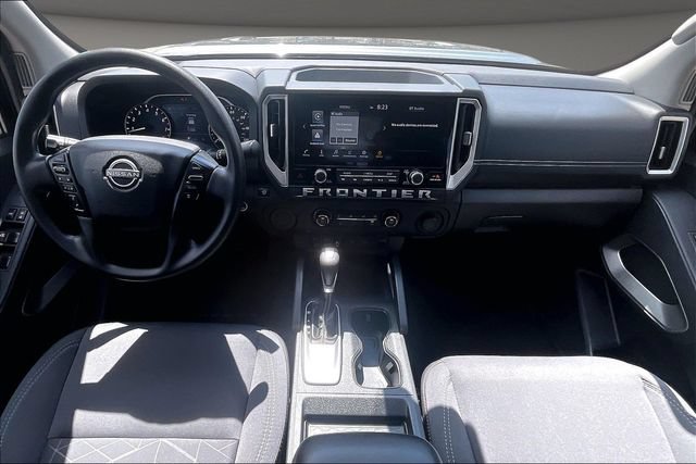 Used 2025 Nissan Frontier SV RWD image 13