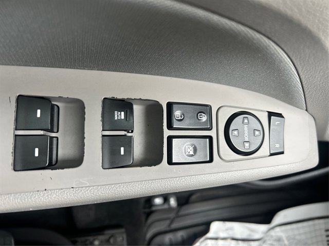 Used 2017 Hyundai Elantra SE FWD image 36