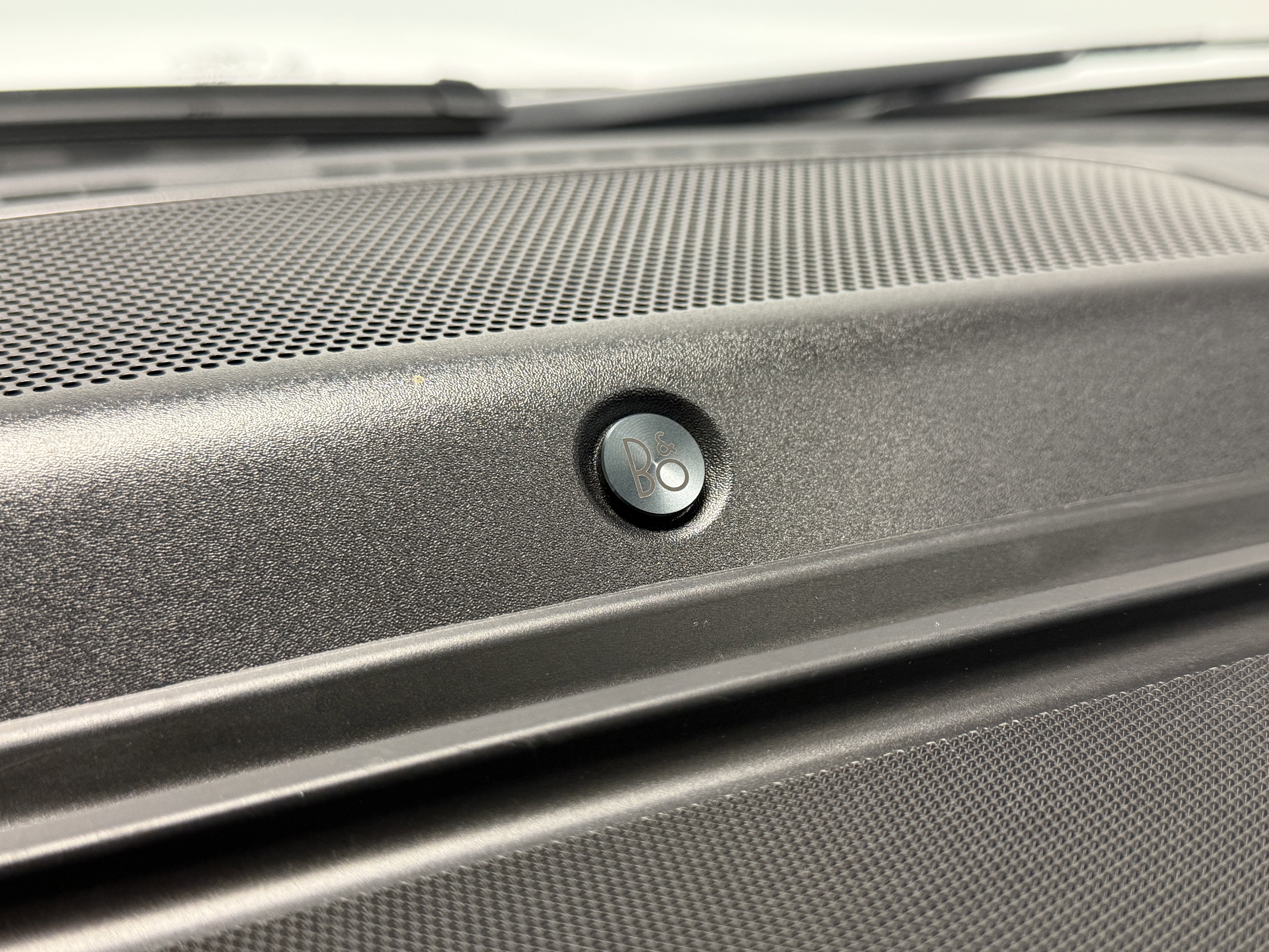 Used 2025 Ford F150 Lariat w/ Equipment Group 501A Mid image 6