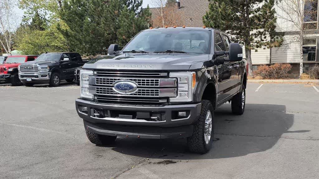 Used 2017 Ford F350 Platinum w/ Platinum Ultimate Package image 4