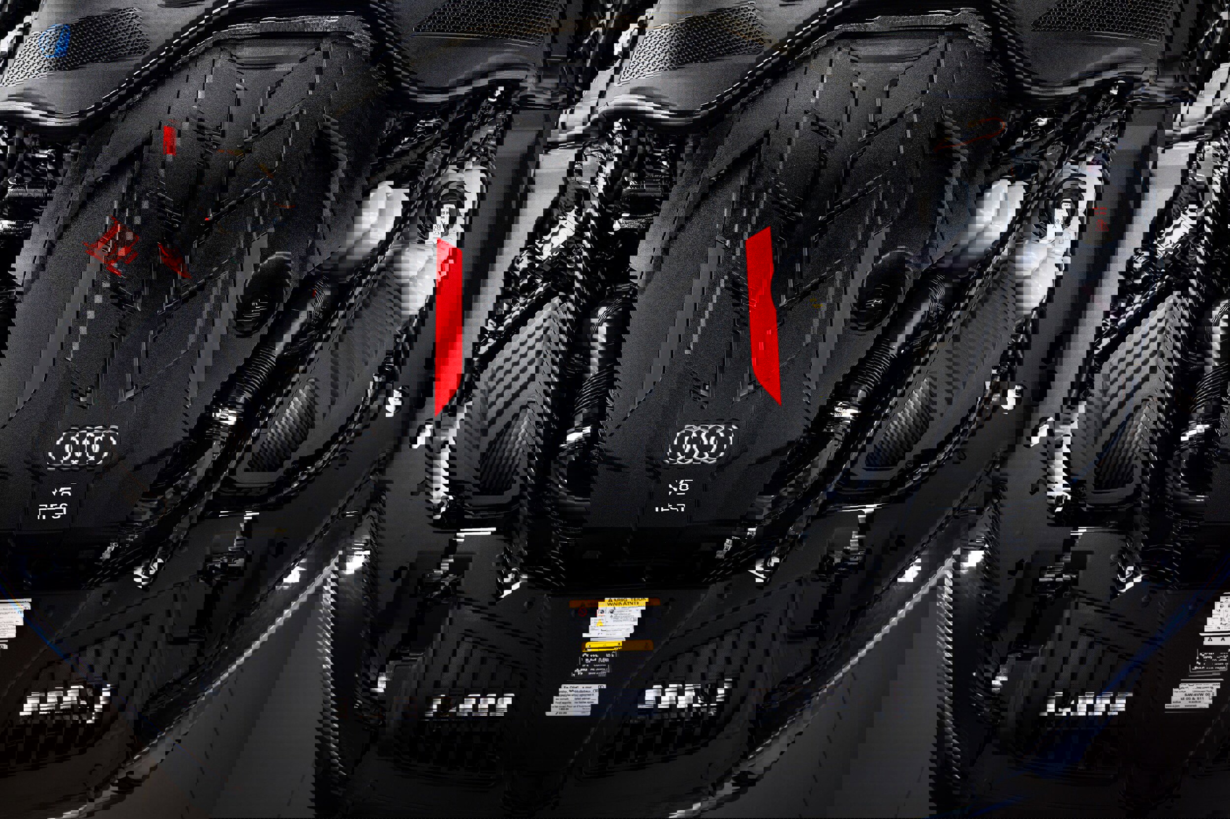 Certified 2023 Audi S8 w/ S8 Comfort Plus Package image 25