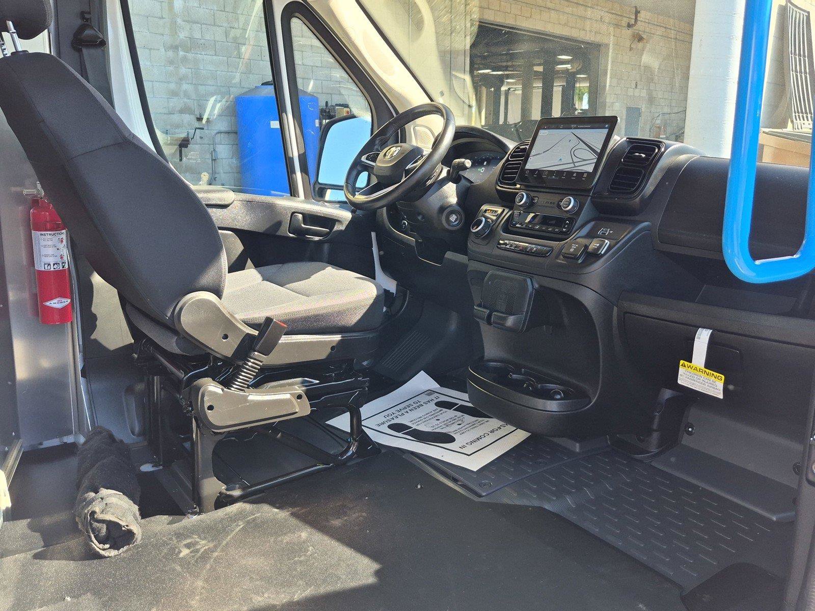 Used 2024 RAM ProMaster 3500 w/ Delivery Van Package FWD image 7