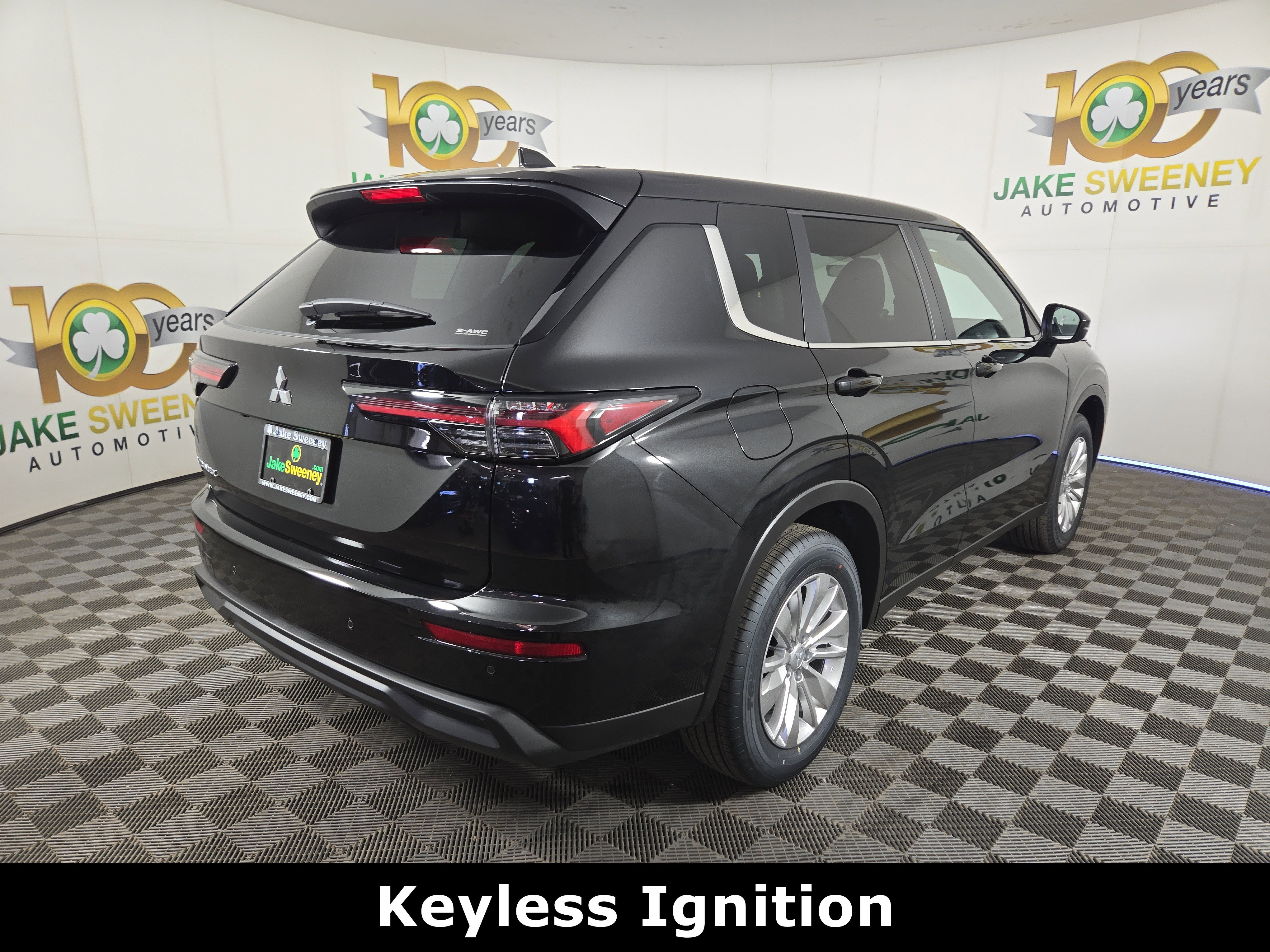 New 2026 Mitsubishi Outlander ES image 7