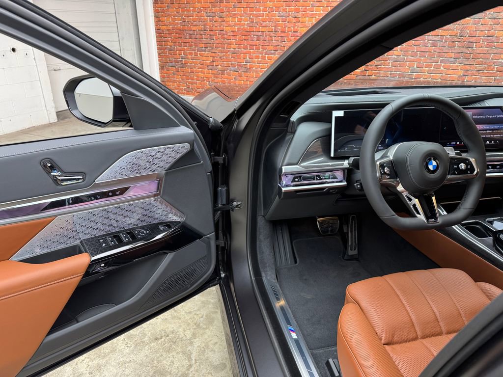 New 2026 BMW 760i xDrive image 9