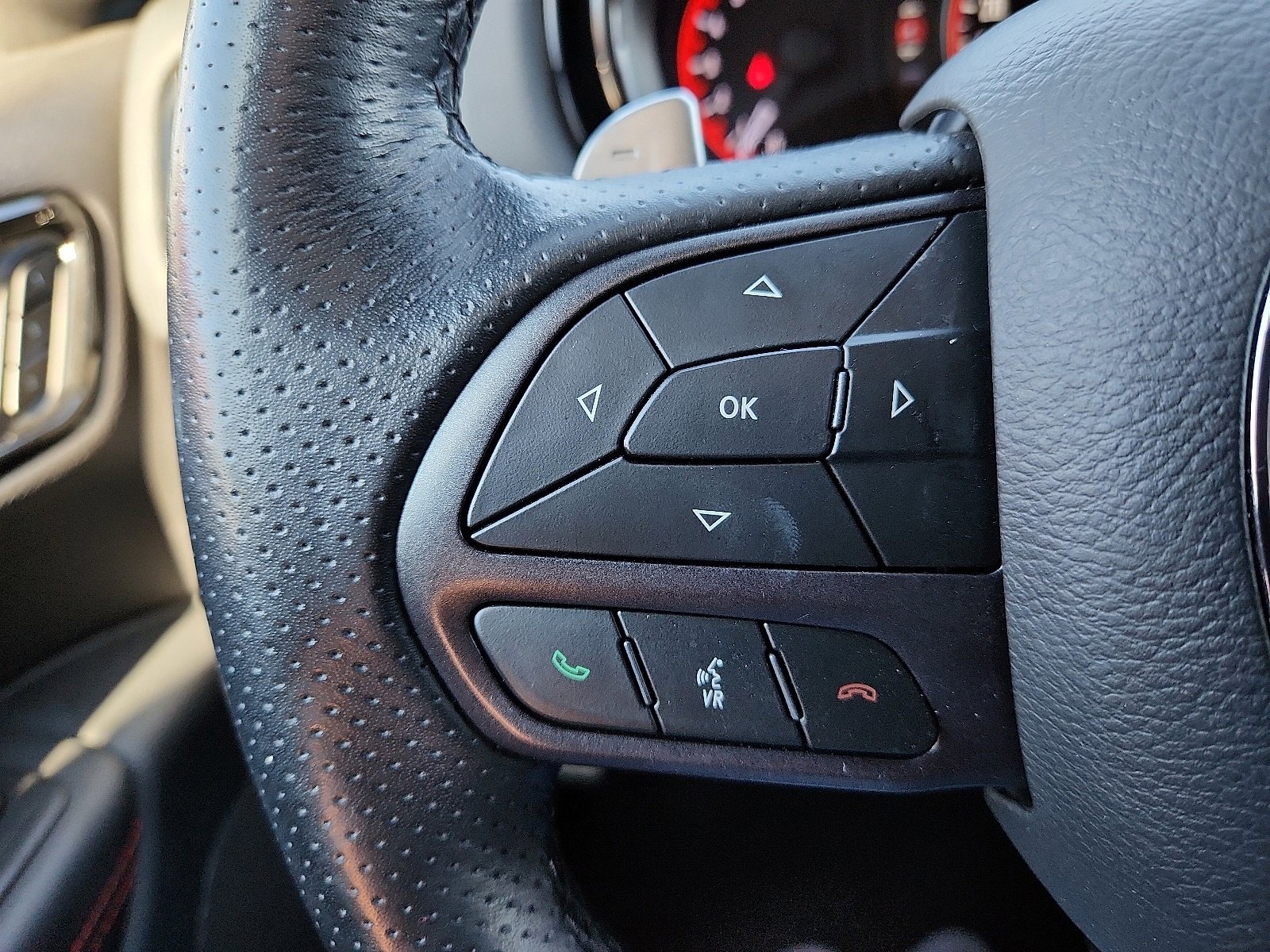 Used 2024 Dodge Durango GT image 16