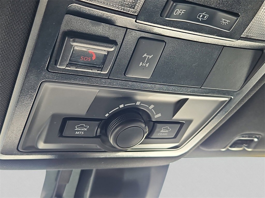 Used 2021 Toyota Tacoma TRD Off-Road image 16