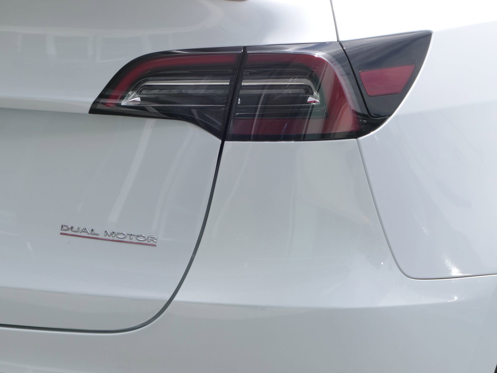 Used 2024 Tesla Model Y Performance image 4