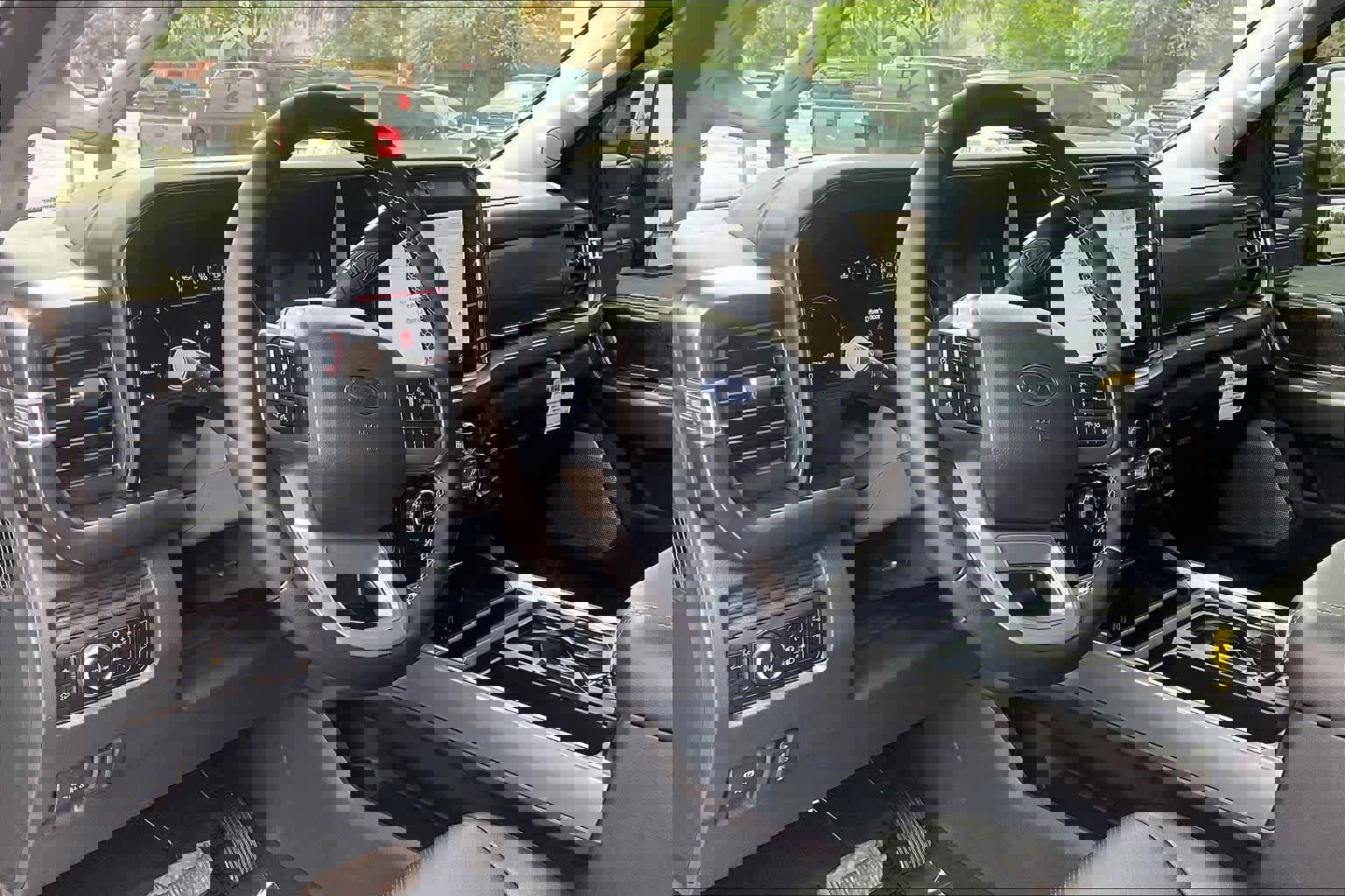 Used 2025 Ford F250 Lariat w/ Chrome Package AWD/4WD image 16