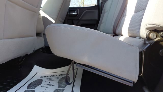 Used 2018 Chevrolet Silverado 1500 Custom w/ Custom Value Package image 26