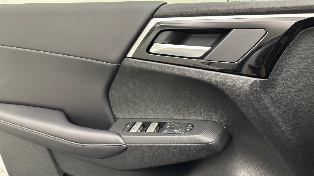New 2026 Nissan Rogue SL AWD/4WD image 17