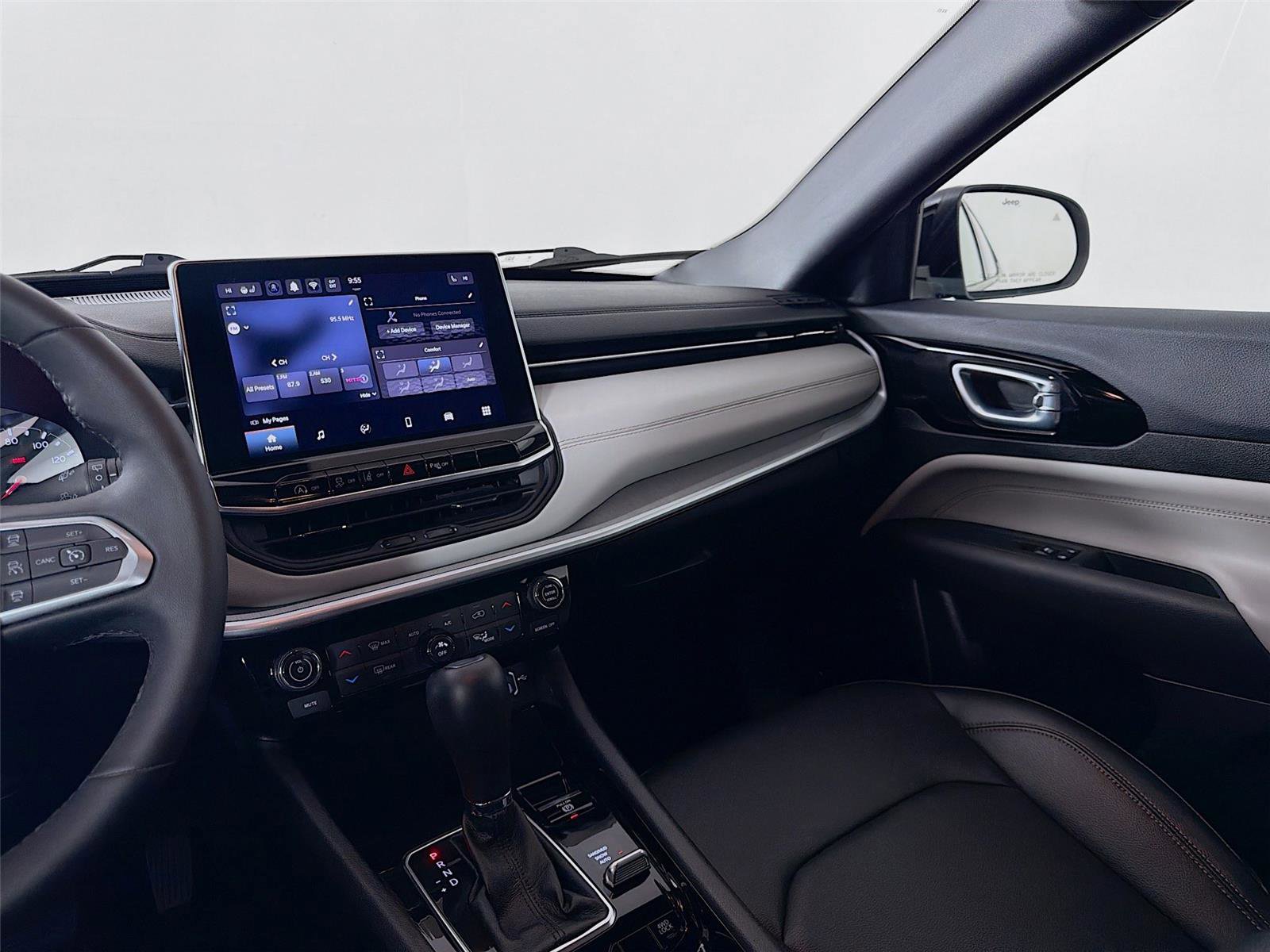 Used 2024 Jeep Compass Limited image 23