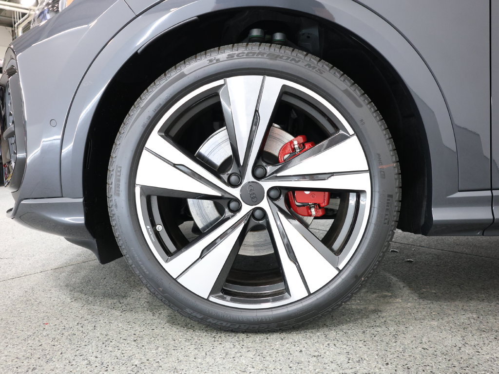 New 2026 Audi SQ5 Premium Plus AWD/4WD image 5