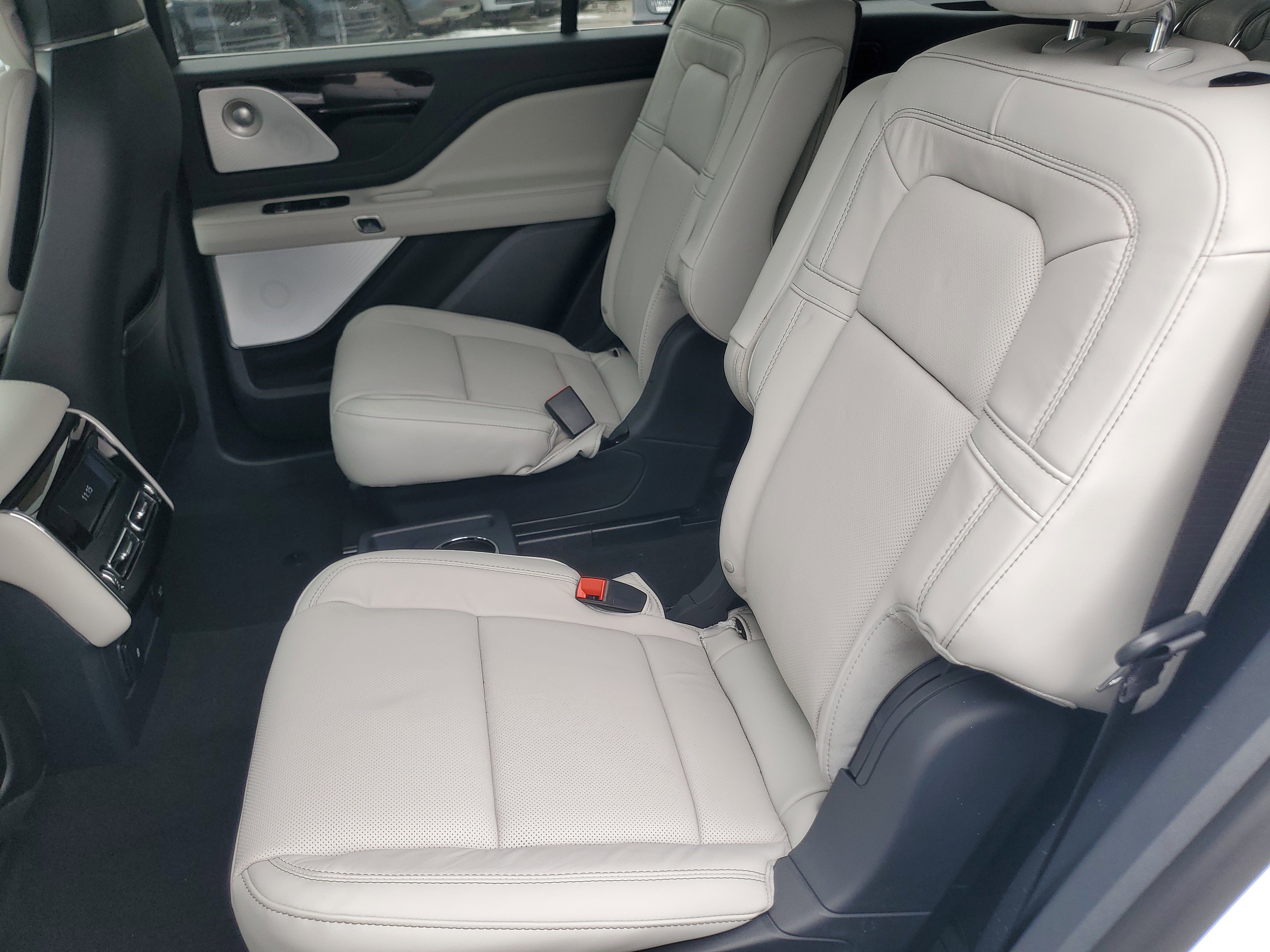 New 2026 Lincoln Aviator Reserve image 26