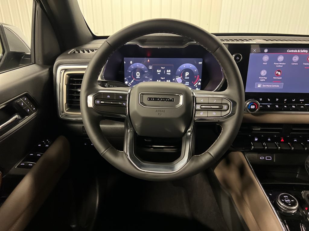 New 2026 GMC Canyon Denali w/ LPO, Black Badging Package AWD/4WD image 17
