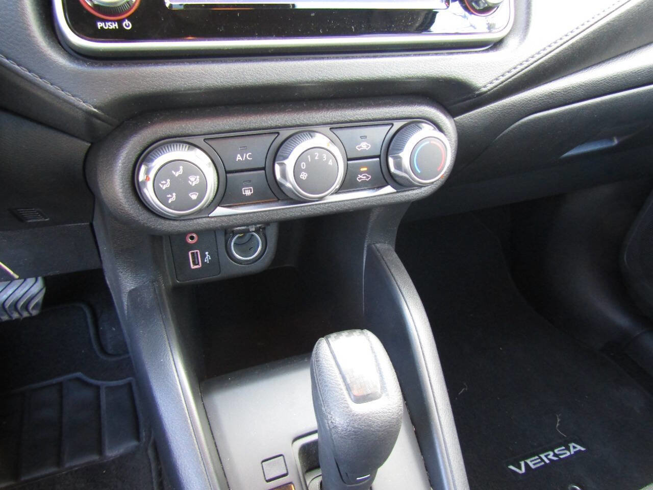 Used 2023 Nissan Versa S FWD image 16