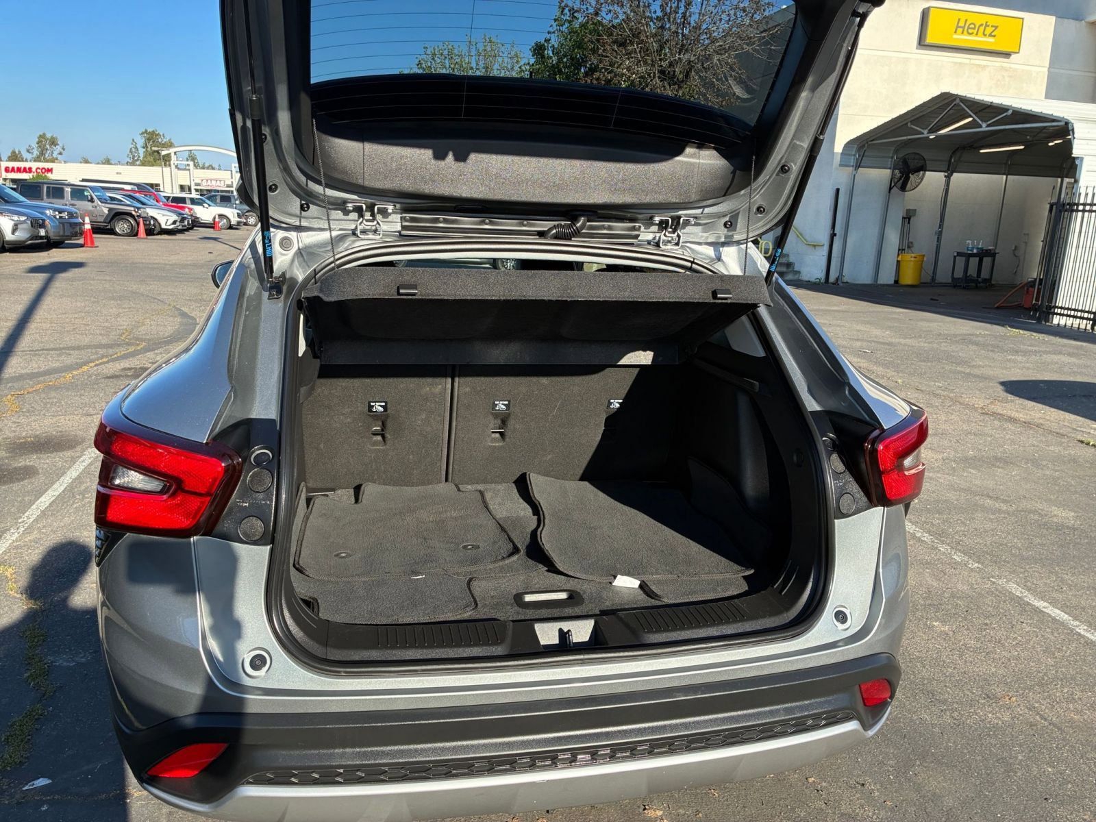 Used 2025 Chevrolet Trax LT image 30