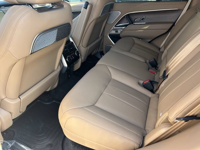 New 2026 Land Rover Range Rover Autobiography AWD/4WD image 16