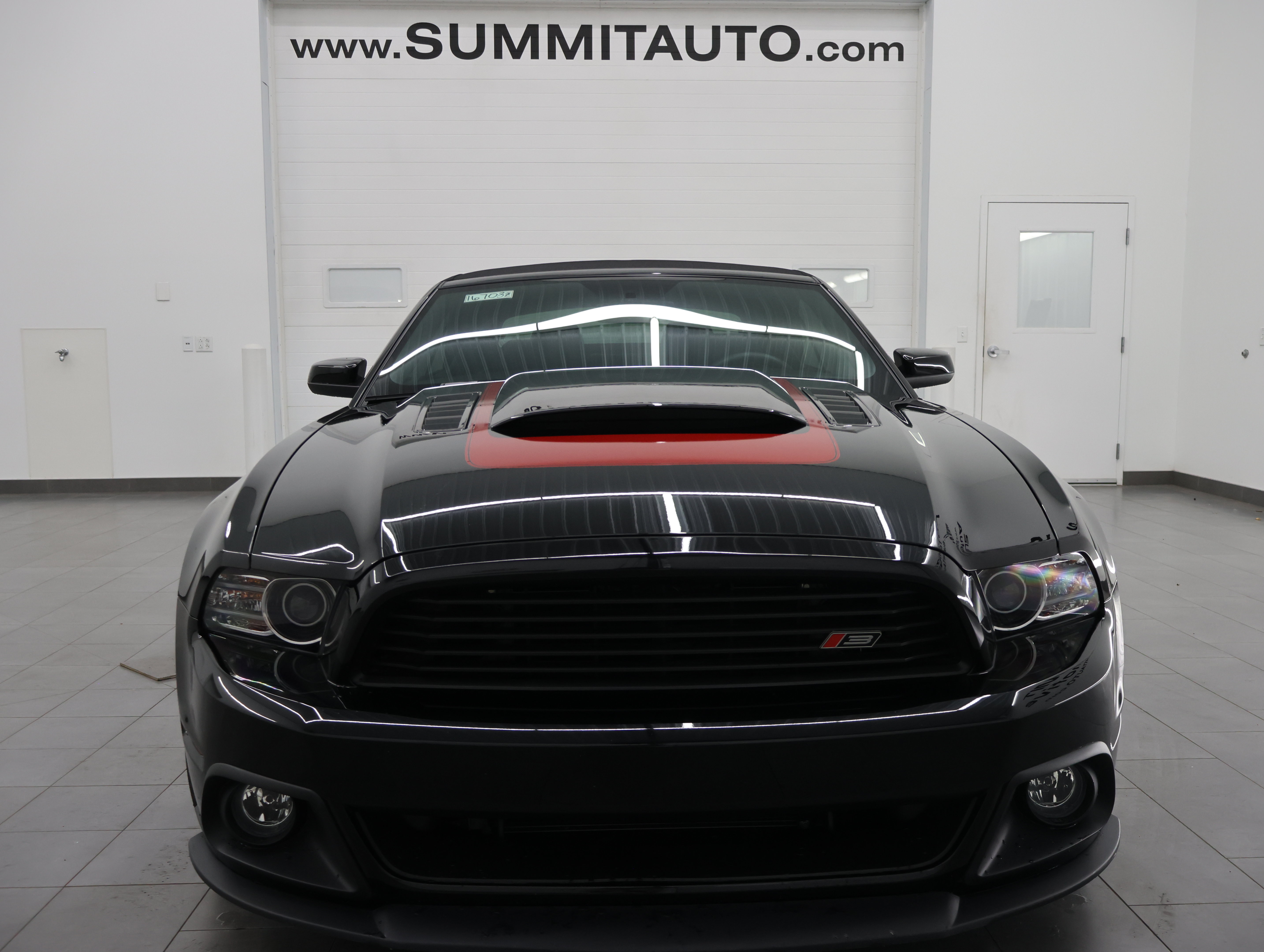 Used 2013 Ford Mustang GT Premium RWD image 25