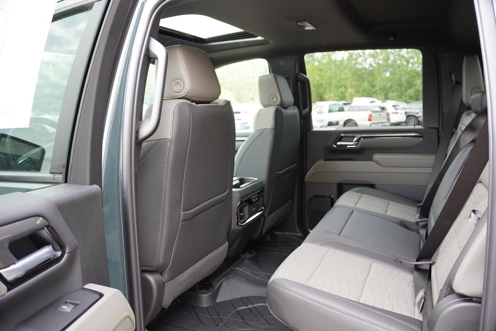 New 2026 Chevrolet Silverado 2500 ZR2 AWD/4WD image 11