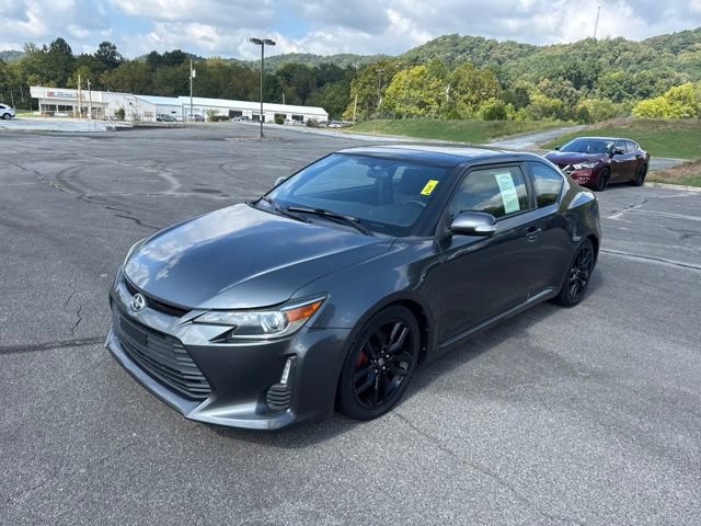 Used 2014 Scion tC FWD image 4