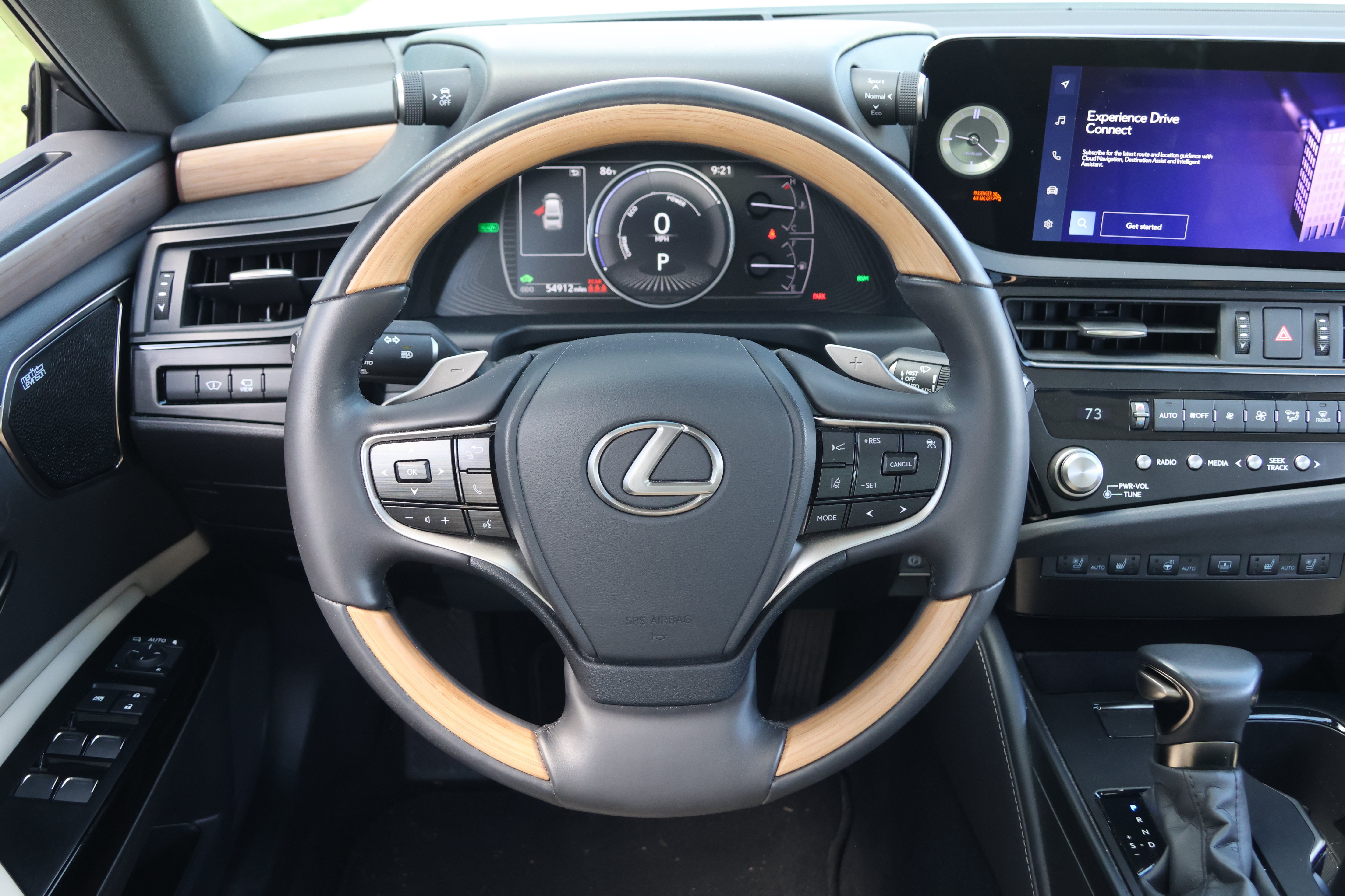 Certified 2024 Lexus ES 300h Ultra Luxury w/ Accessory Package (Z2) FWD image 18