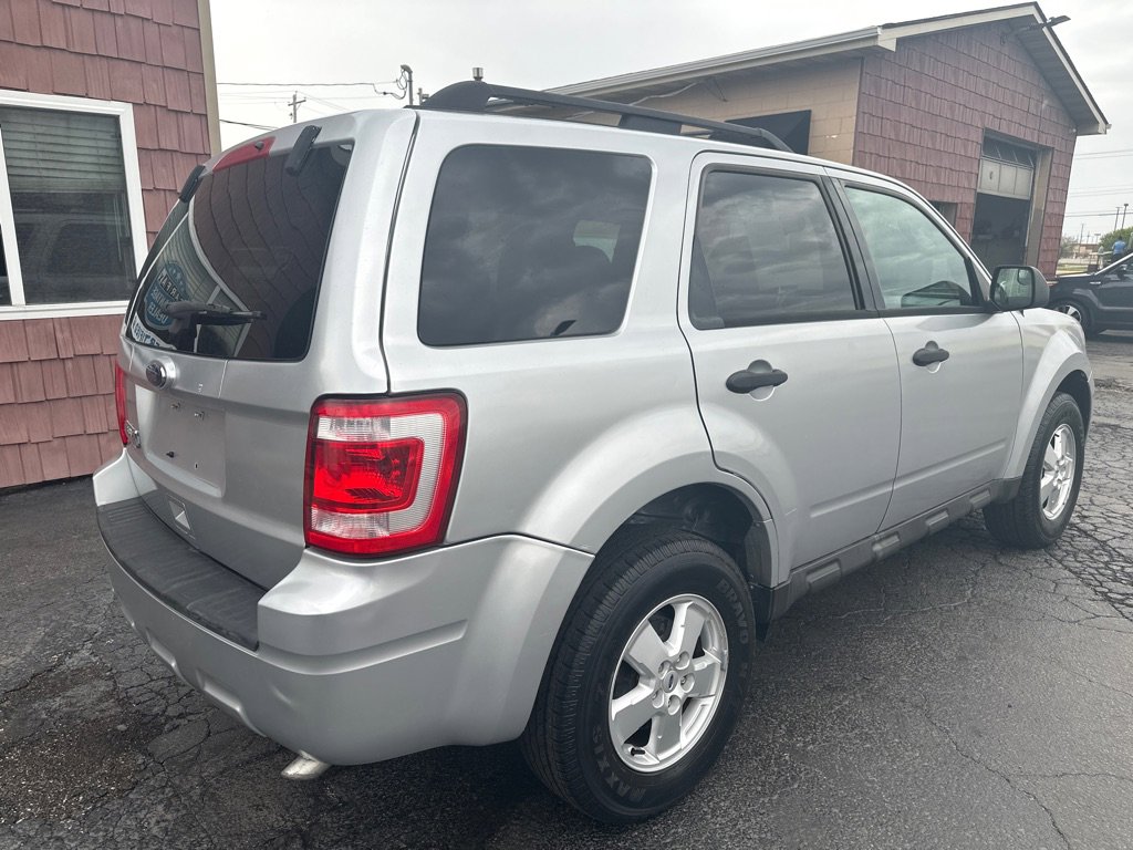 Used 2010 Ford Escape XLT FWD image 5