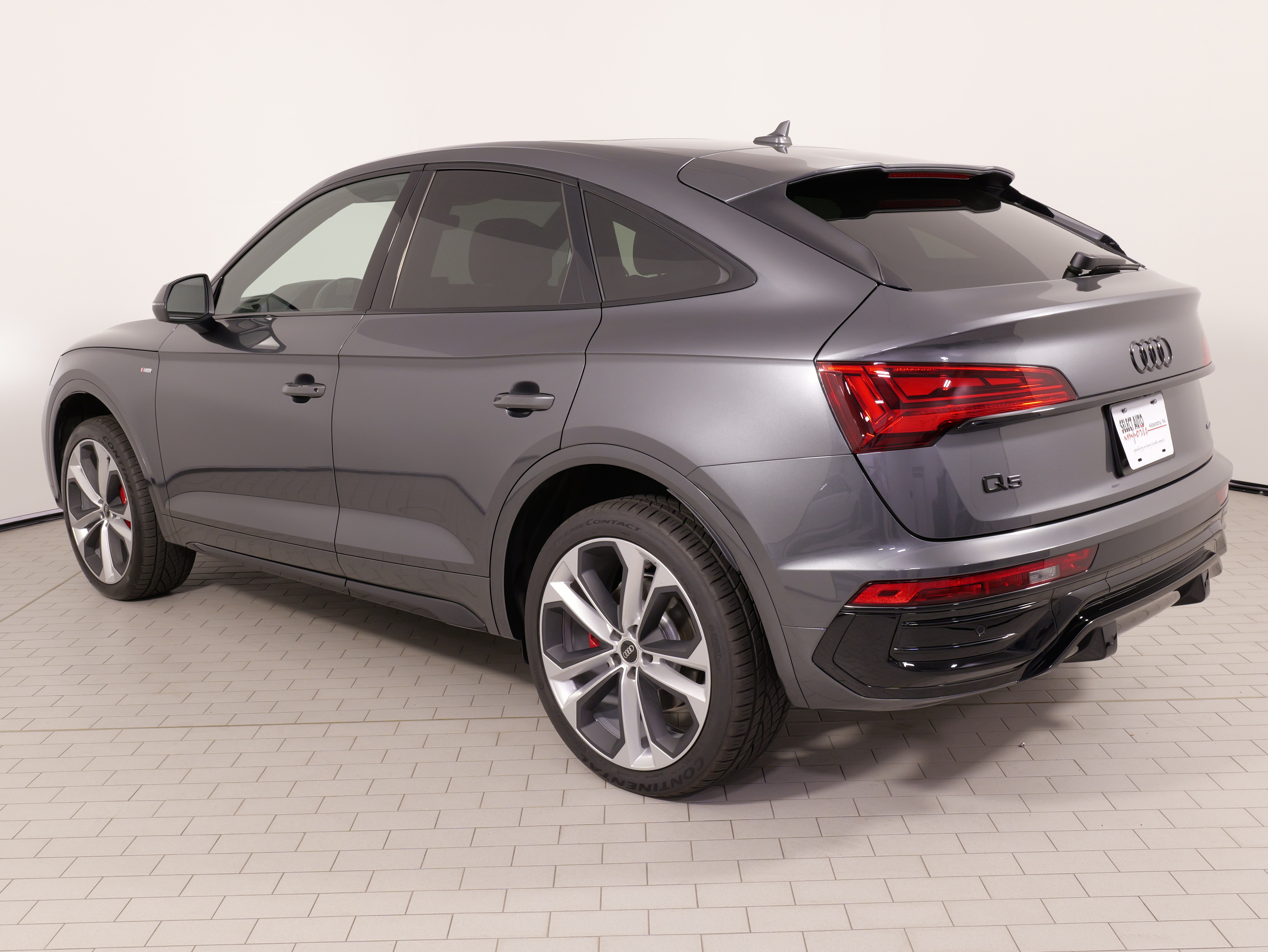 Used 2024 Audi Q5 2.0T Premium Plus AWD/4WD image 16