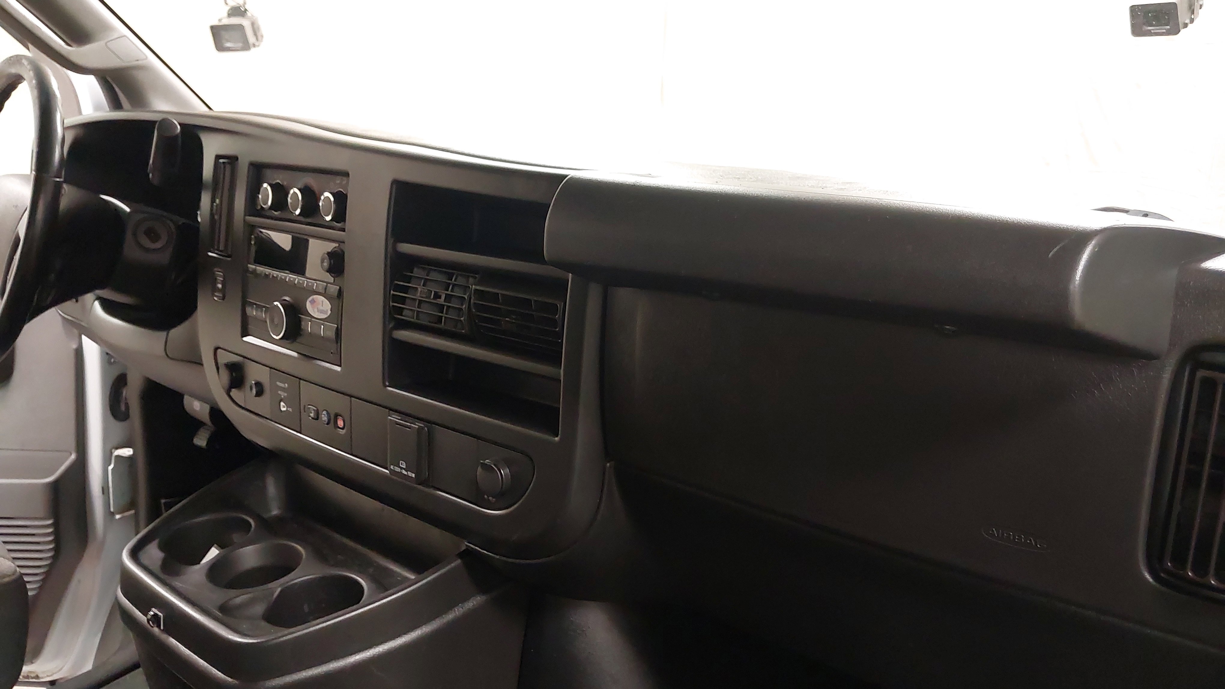 Used 2020 Chevrolet Express 2500 w/ Driver Convenience Package RWD image 29