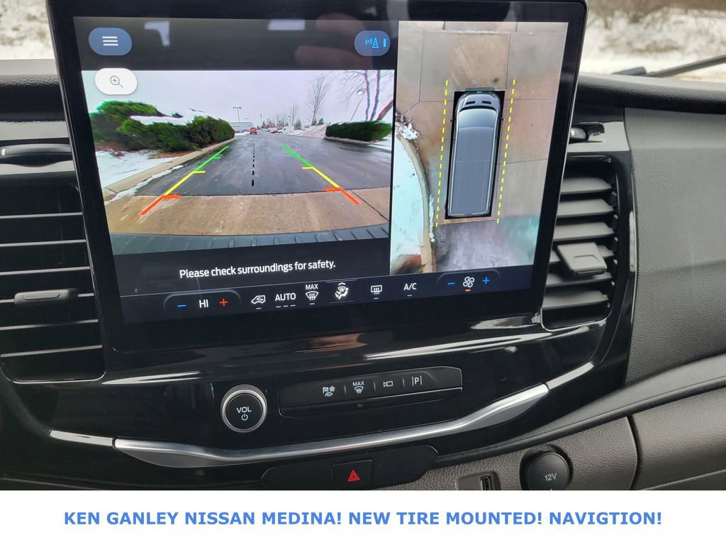 Used 2023 Ford Transit 350 XLT image 27