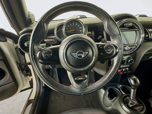 Used 2019 MINI Cooper S w/ Signature Upholstery Package FWD image 15