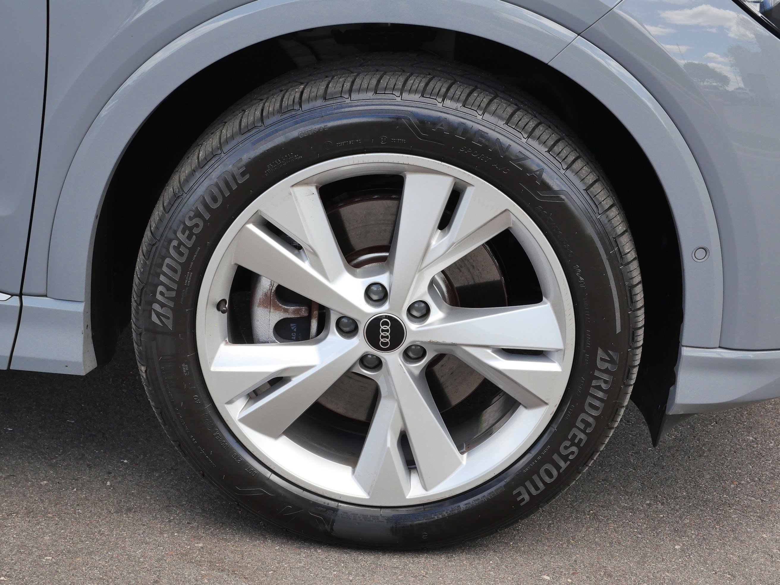 Used 2023 Audi Q4 e-tron Premium Plus w/ Premium Plus AWD/4WD image 15