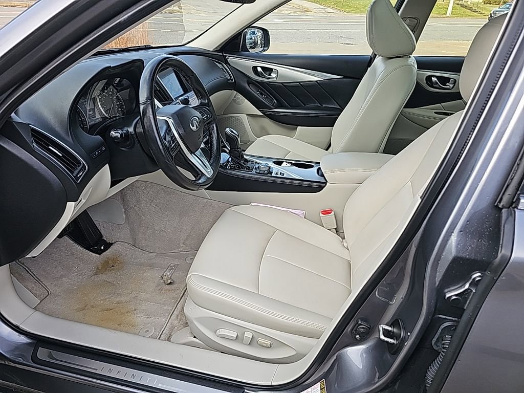 Used 2020 INFINITI Q50 Luxe w/ Essential Package (3.0T Luxe) image 20