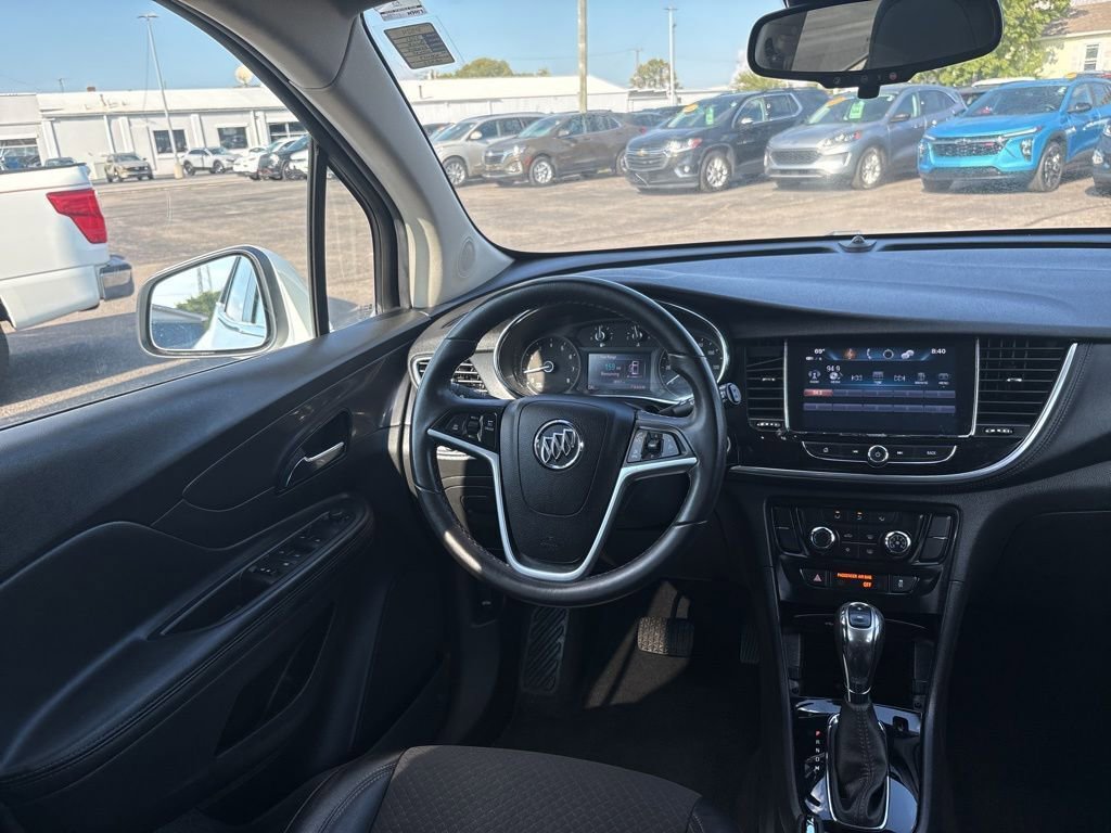 Used 2021 Buick Encore Preferred image 27