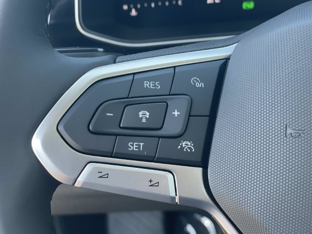 New 2026 Volkswagen Jetta SE FWD image 9