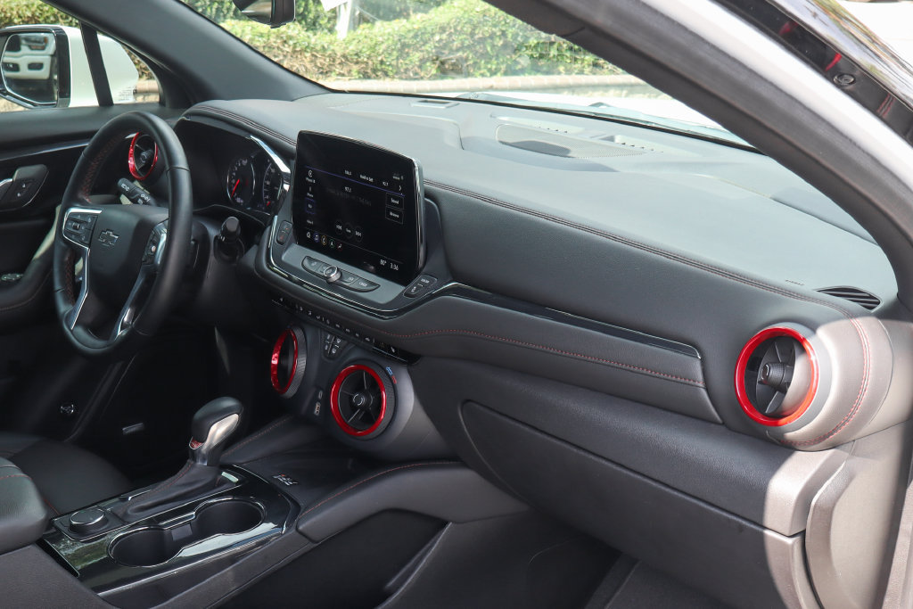 Used 2024 Chevrolet Blazer RS w/ Driver Confidence II Package FWD image 48
